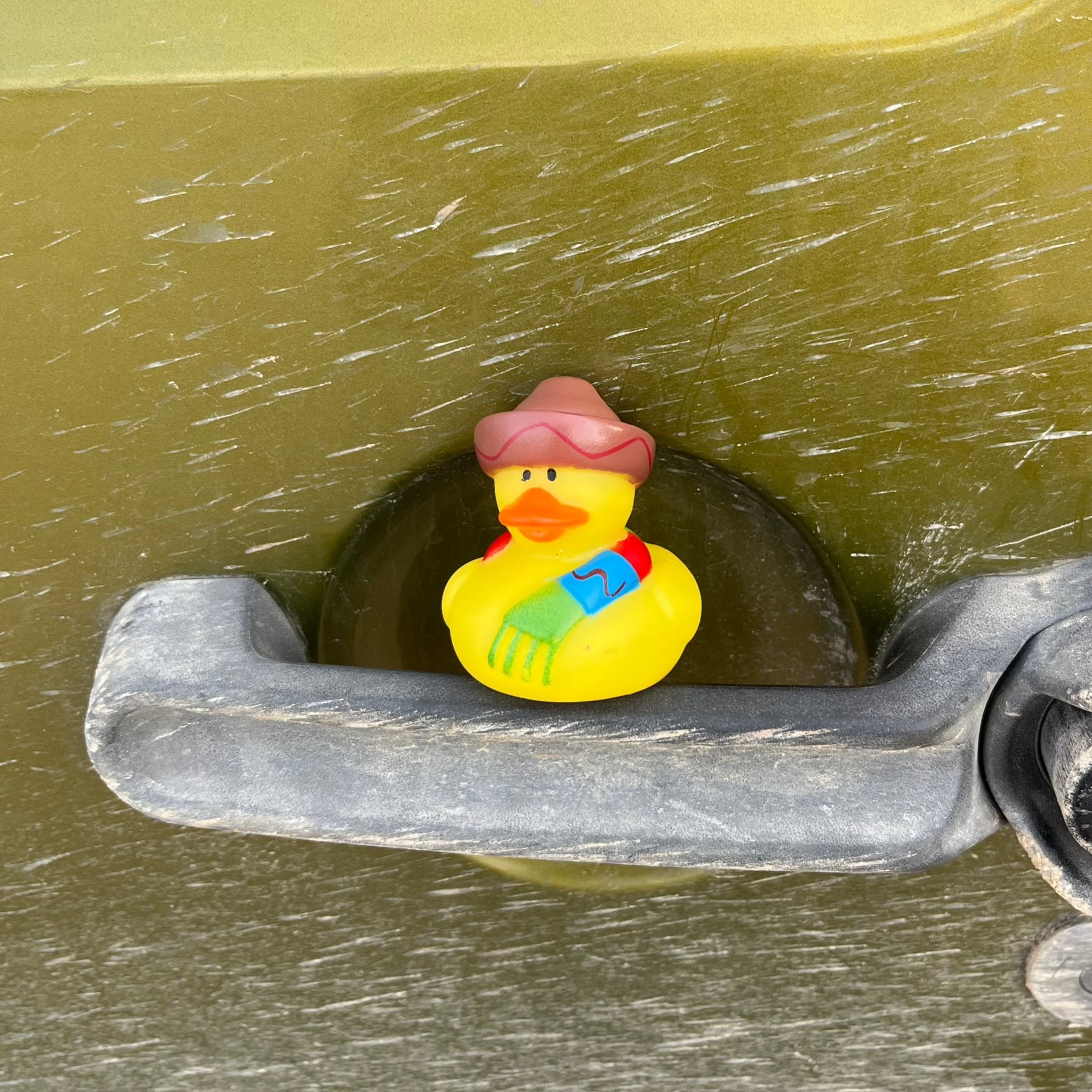 Duck Duck Jeep Rubber Ducky – Flip Flop Spanish & Spanish
